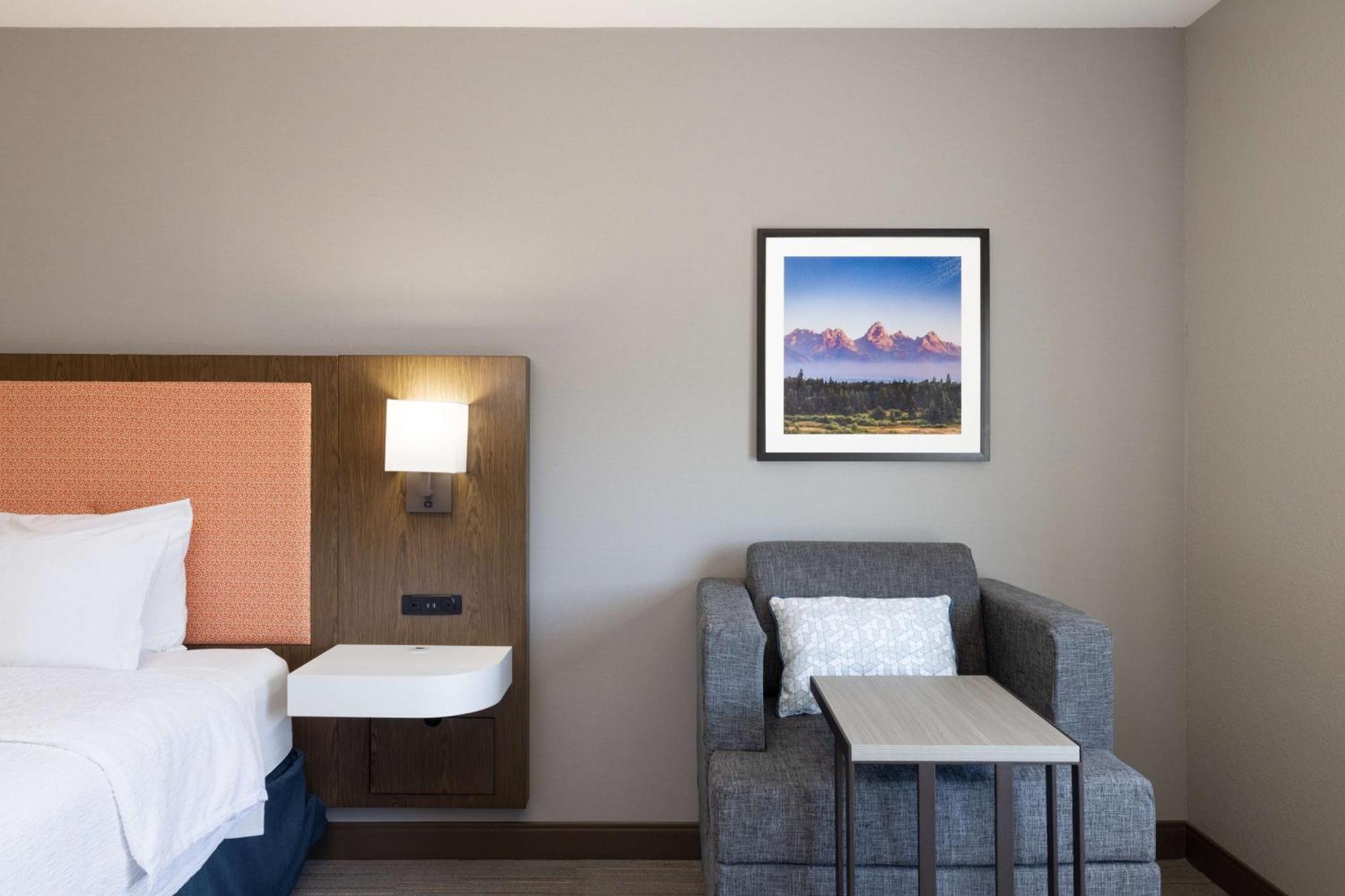 Newly Renovated-Hampton Inn & Suites קספר מראה חיצוני תמונה